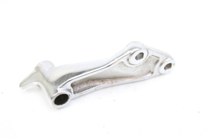 photo de SUPORTE DO DESCANSO DE PÉ DIANTEIRO DIREITO SYM HUSKY 125 (1999 - 2005) - Vista principal