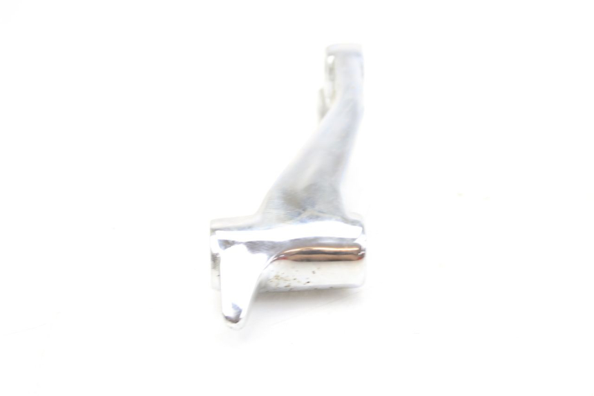 photo de SUPORTE DO DESCANSO DE PÉ DIANTEIRO DIREITO SYM HUSKY 125 (1999 - 2005) - Zoom do estado de desgaste