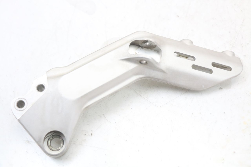 photo de SUPORTE DO DESCANSO DE PÉ DIANTEIRO DIREITO HUSQVARNA SVARTPILEN 401 (2018 - 2023) - Ampliação técnica