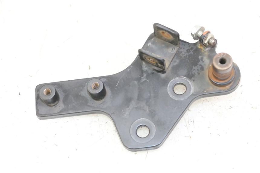 photo de SUPORTE DO DESCANSO DE PÉ DIANTEIRO DIREITO KEEWAY K-LIGHT KLIGHT 125 (2018 - 2025) - Vista principal
