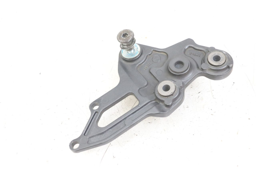 photo de SUPORTE DO DESCANSO DE PÉ DIANTEIRO DIREITO YAMAHA MT-07 MT07 ABS 700 (2014 - 2017) - Zoom do estado de desgaste