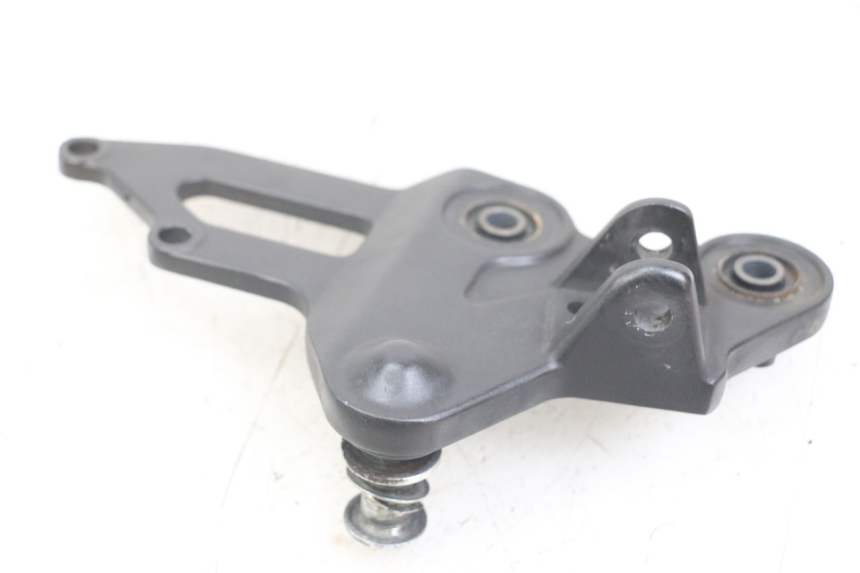 photo de SUPORTE DO DESCANSO DE PÉ DIANTEIRO DIREITO YAMAHA MT-07 MT07 ABS 700 (2014 - 2017) - Outro ângulo de visão
