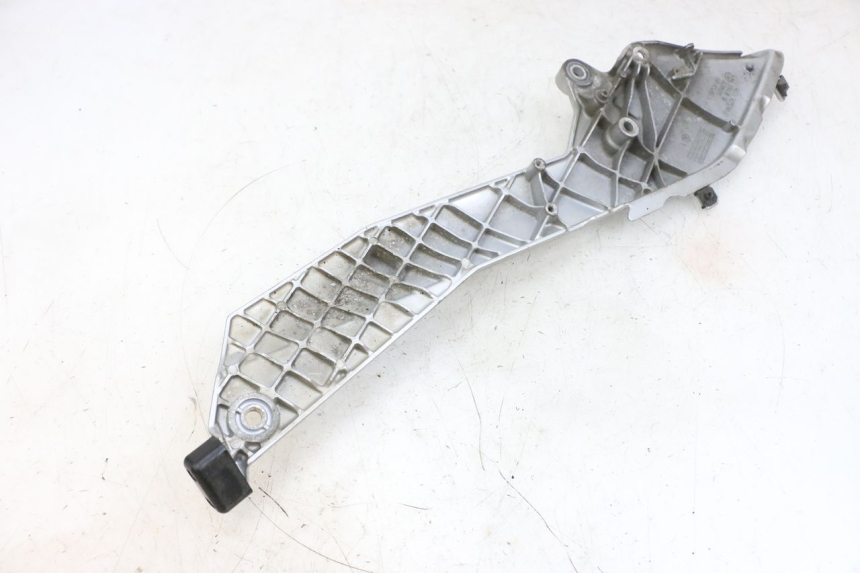 photo de SUPORTE DO DESCANSO DE PÉ DIANTEIRO DIREITO BMW R RT ABS 1200 (2010 - 2014) - Outro ângulo de visão