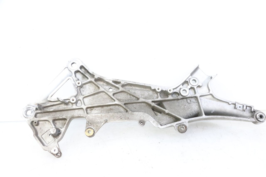 photo de SUPORTE DO DESCANSO DE PÉ DIANTEIRO DIREITO HONDA ST PAN EUROPEAN 1300 (2002 - 2013) - Marcações e referências