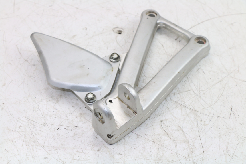photo de SUPORTE DO DESCANSO DE PÉ DIANTEIRO DIREITO DUCATI ST3 992 (2006 - 2008) - Detalhe da peça