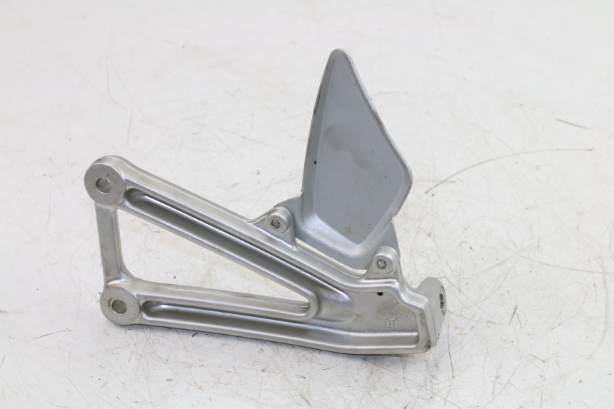 photo de SUPORTE DO DESCANSO DE PÉ DIANTEIRO DIREITO DUCATI ST3 992 (2006 - 2008) - Ampliação técnica