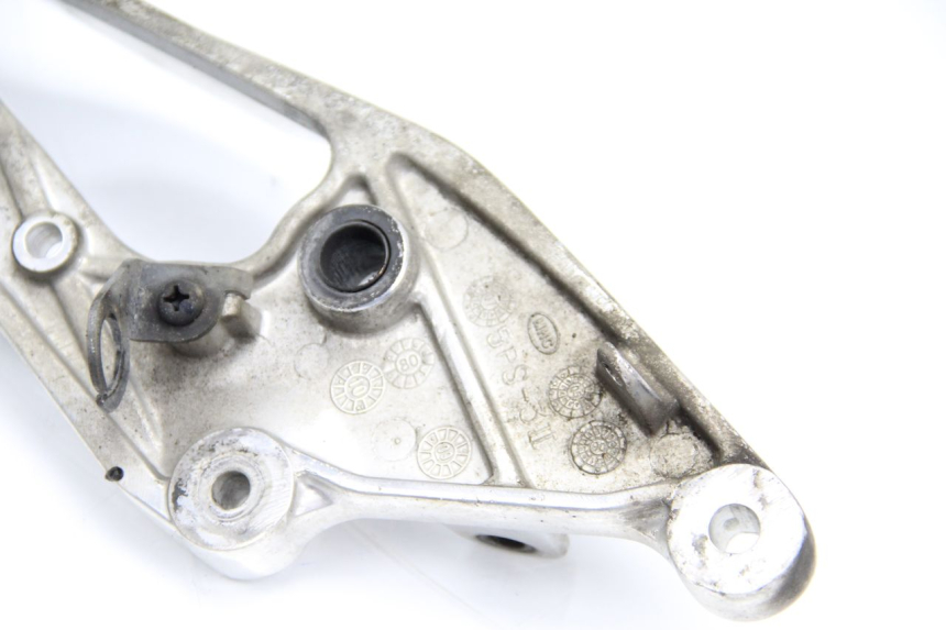photo de SUPORTE DO DESCANSO DE PÉ DIANTEIRO DIREITO YAMAHA TDM ABS 900 (2002 - 2014) - Ampliação técnica