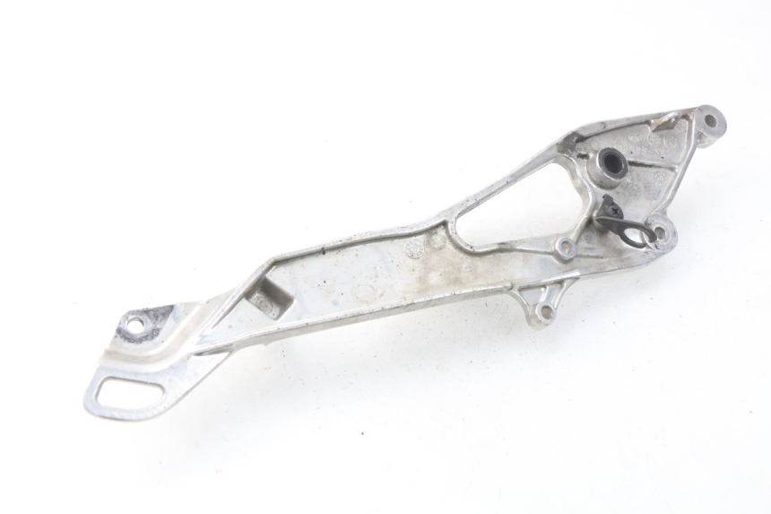 photo de SUPORTE DO DESCANSO DE PÉ DIANTEIRO DIREITO YAMAHA TDM ABS 900 (2002 - 2014) - Ampliação técnica