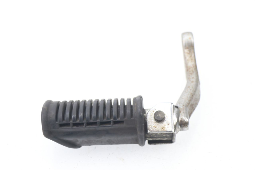 photo de SUPORTE DO DESCANSO DE PÉ DIANTEIRO DIREITO SUZUKI TU X TUX VOLTY 125 (1999 - 2001) - Zoom do estado de desgaste