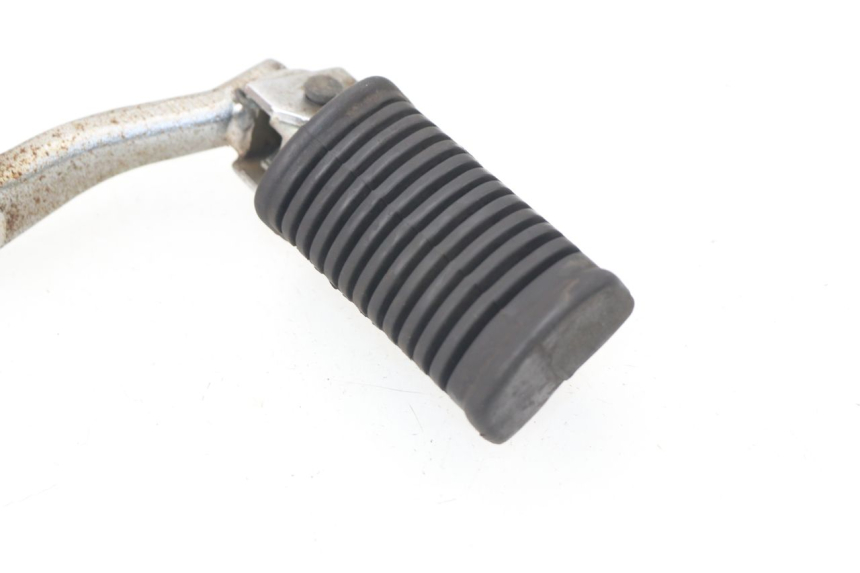 photo de SUPORTE DO DESCANSO DE PÉ DIANTEIRO DIREITO SUZUKI TU X TUX VOLTY 125 (1999 - 2001) - Outro ângulo de visão