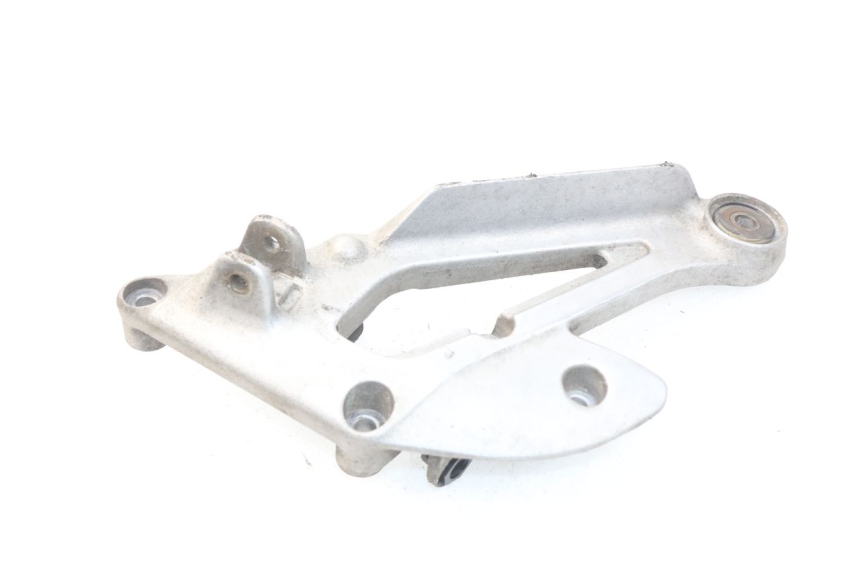 photo de SUPORTE DO DESCANSO DE PÉ DIANTEIRO DIREITO YAMAHA XJ600 XJ DIVERSION 600 (1992 - 1997) - Outro ângulo de visão