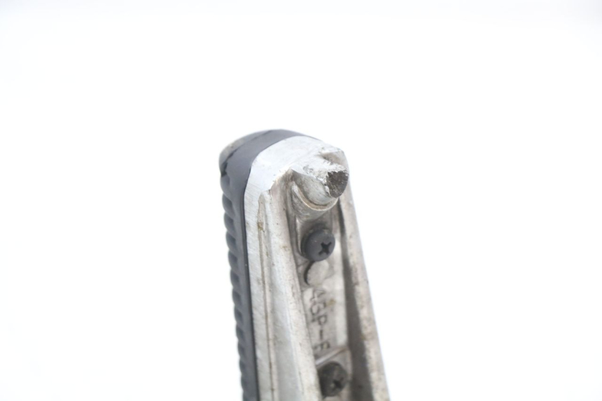 photo de SUPORTE DO DESCANSO DE PÉ DIANTEIRO DIREITO YAMAHA XJ600 XJ DIVERSION 600 (1992 - 1997) - Zoom do estado de desgaste