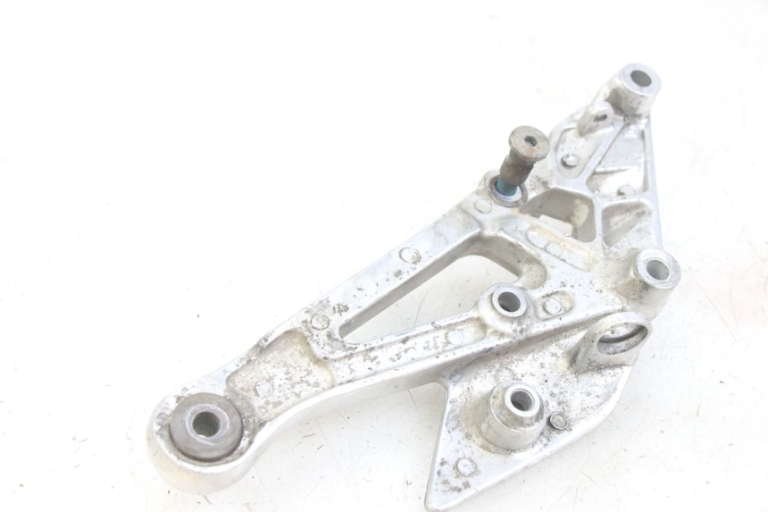 photo de SUPORTE DO DESCANSO DE PÉ DIANTEIRO DIREITO YAMAHA XJN DIVERSION 600 (2000 - 2003) - Zoom do estado de desgaste