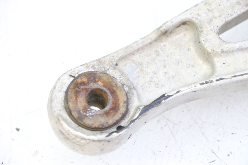 photo de SUPORTE DO DESCANSO DE PÉ DIANTEIRO DIREITO YAMAHA XJN DIVERSION 600 (2000 - 2003) - Outro ângulo de visão