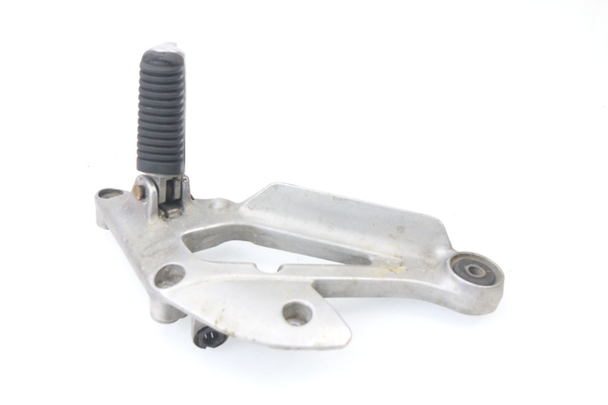 photo de SUPORTE DO DESCANSO DE PÉ DIANTEIRO DIREITO YAMAHA XJN XJ N DIVERSION 600 (1994 - 1997) - Outro ângulo de visão