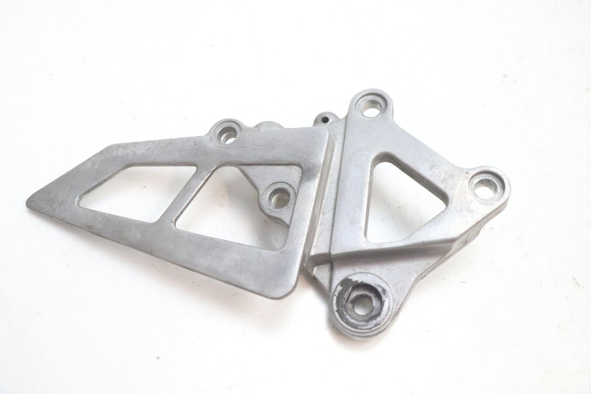 photo de SUPORTE DO DESCANSO DE PÉ DIANTEIRO DIREITO KAWASAKI ZX-6R ZX6R 600 (1995 - 1997) - Vista principal
