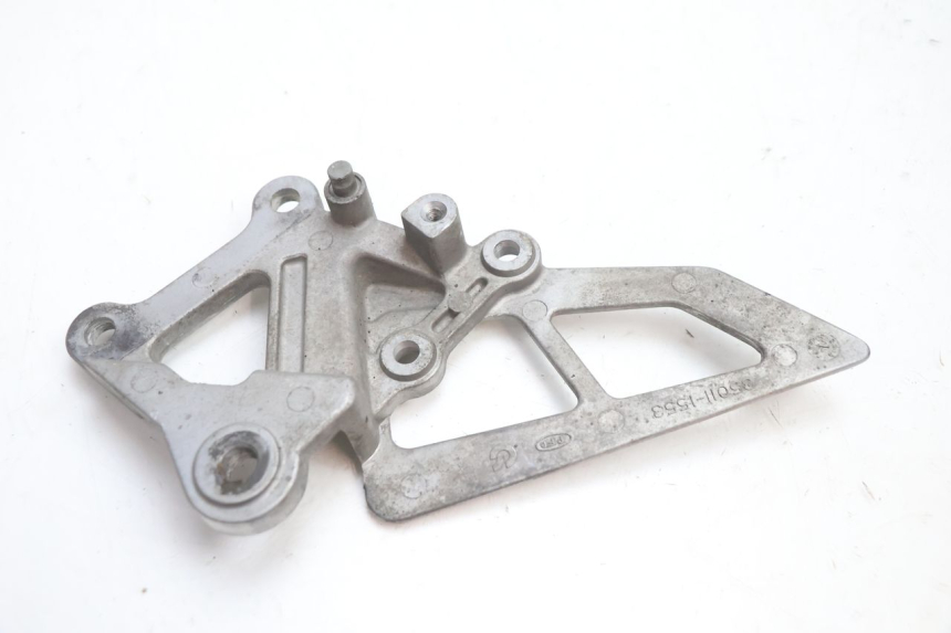photo de SUPORTE DO DESCANSO DE PÉ DIANTEIRO DIREITO KAWASAKI ZX-6R ZX6R 600 (1995 - 1997) - Zoom do estado de desgaste