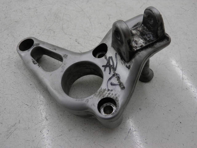 photo de SUPORTE DO DESCANSO DE PÉ DIANTEIRO ESQUERDO BMW R RS 1150 (2001 - 2005) - Vista principal