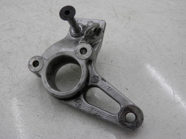 photo de SUPORTE DO DESCANSO DE PÉ DIANTEIRO ESQUERDO BMW R RS 1150 (2001 - 2005) - Vista geral