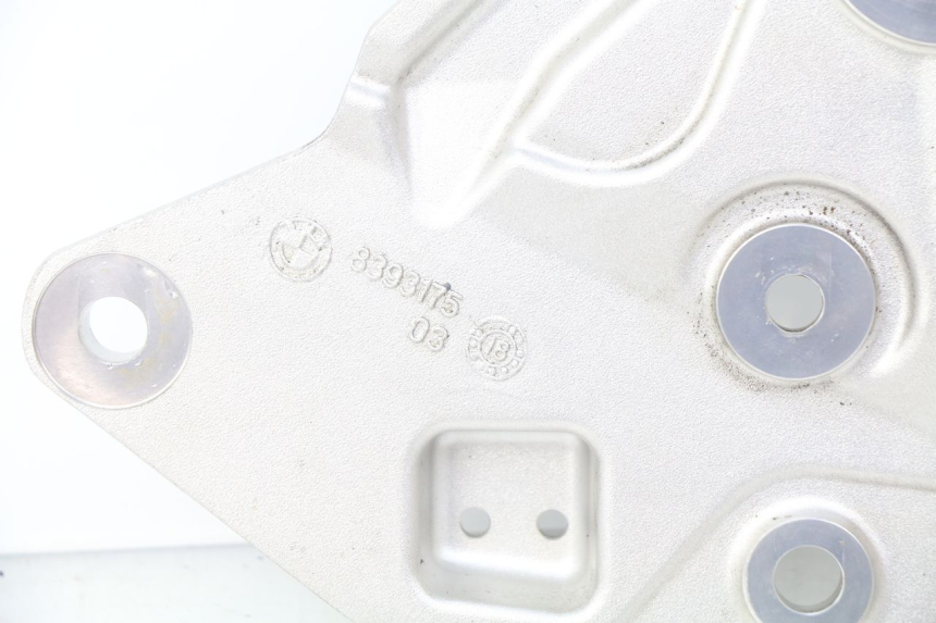 photo de SUPORTE DO DESCANSO DE PÉ DIANTEIRO ESQUERDO BMW F GS K81 850 (2018 - 2023) - Vista geral
