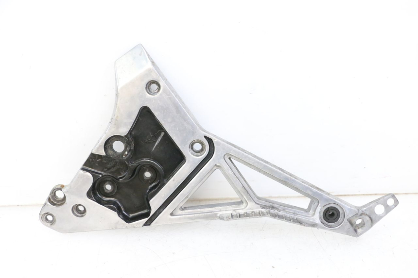 photo de SUPORTE DO DESCANSO DE PÉ DIANTEIRO ESQUERDO YAMAHA FJ 36Y 1100 (1984 - 1985) - Vista principal