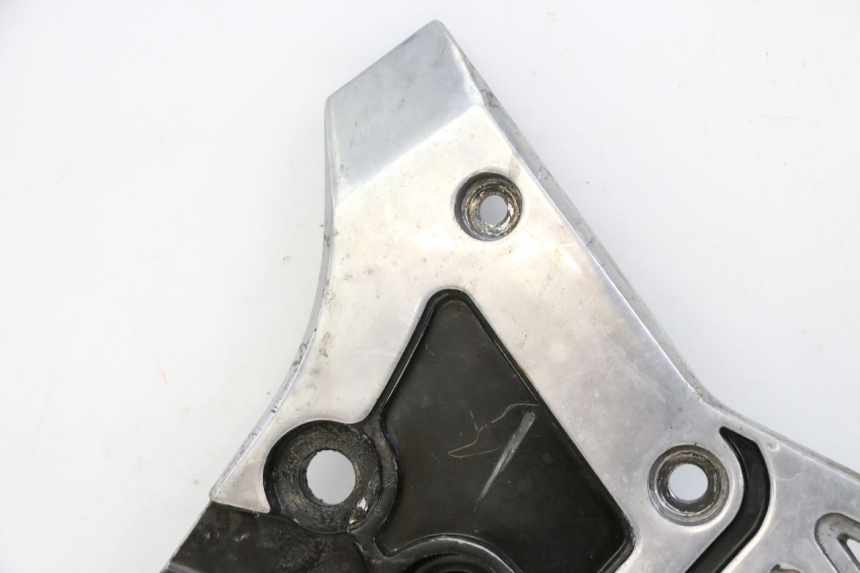 photo de SUPORTE DO DESCANSO DE PÉ DIANTEIRO ESQUERDO YAMAHA FJ 36Y 1100 (1984 - 1985) - Marcações e referências