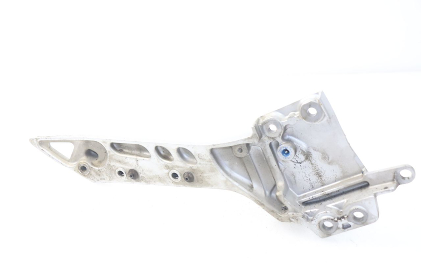 photo de SUPORTE DO DESCANSO DE PÉ DIANTEIRO ESQUERDO YAMAHA FJR ABS 1300 (2006 - 2012) - Pontos de fixação