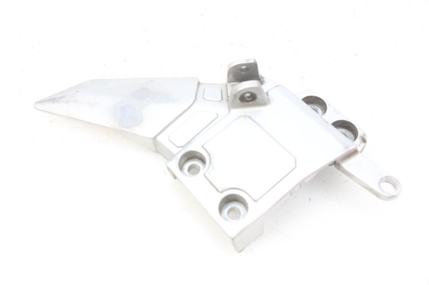 photo de SUPORTE DO DESCANSO DE PÉ DIANTEIRO ESQUERDO YAMAHA FJR ABS 1300 (2016 - 2020) - Zoom do estado de desgaste