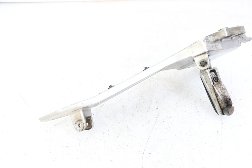 photo de SUPORTE DO DESCANSO DE PÉ DIANTEIRO ESQUERDO YAMAHA FJR ABS 1300 (2006 - 2012) - Detalhe da peça