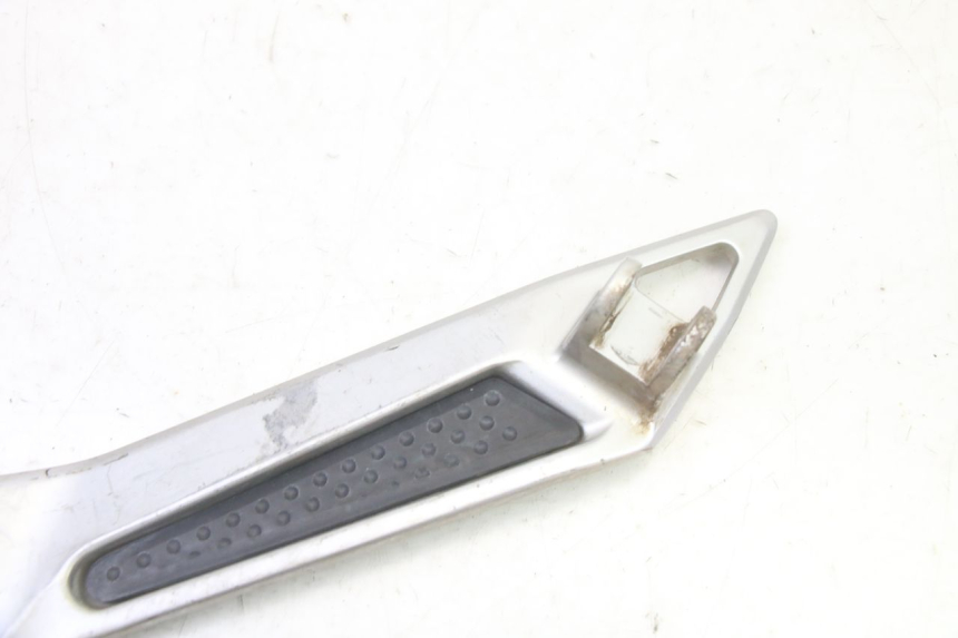 photo de SUPORTE DO DESCANSO DE PÉ DIANTEIRO ESQUERDO YAMAHA FJR ABS 1300 (2006 - 2012) - Zoom do estado de desgaste