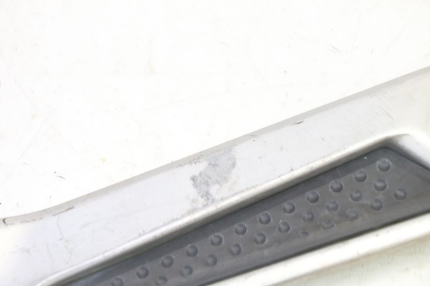 photo de SUPORTE DO DESCANSO DE PÉ DIANTEIRO ESQUERDO YAMAHA FJR ABS 1300 (2006 - 2012) - Ampliação técnica