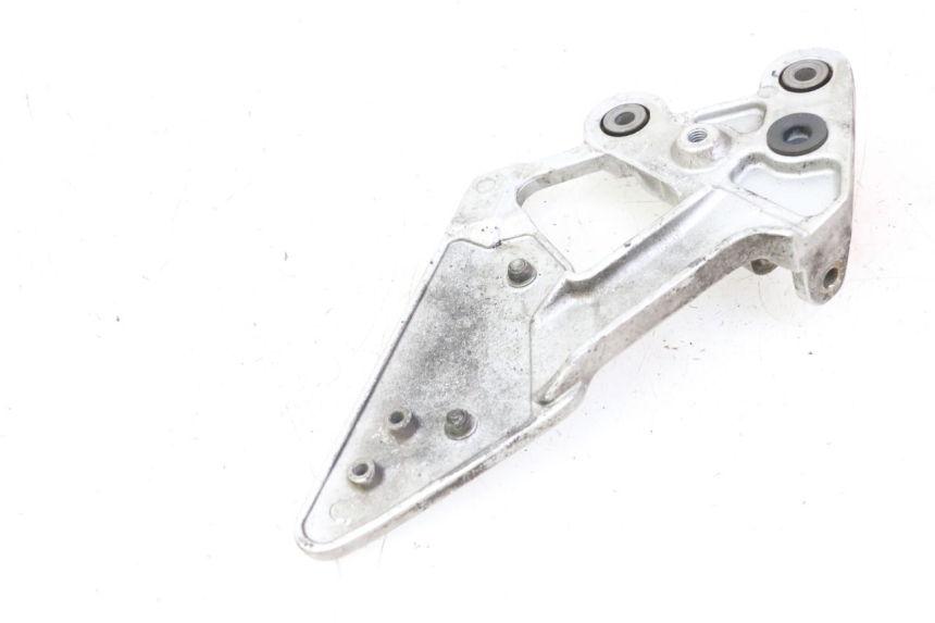 photo de SUPORTE DO DESCANSO DE PÉ DIANTEIRO ESQUERDO YAMAHA FZ6 FAZER S2 600 (2007 - 2011) - Zoom do estado de desgaste