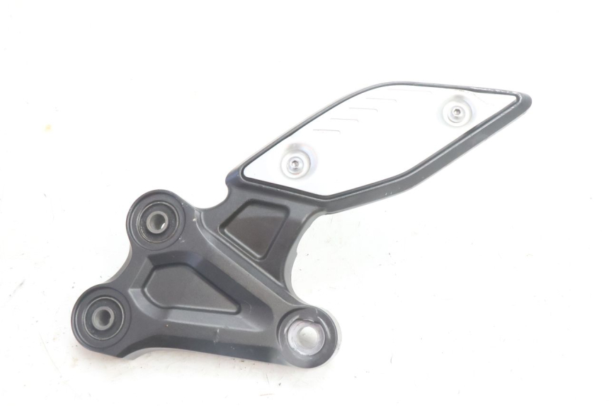 photo de SUPORTE DO DESCANSO DE PÉ DIANTEIRO ESQUERDO YAMAHA FZ8 800 (2010 - 2016) - Vista principal
