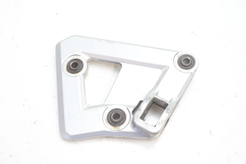 photo de SUPORTE DO DESCANSO DE PÉ DIANTEIRO ESQUERDO SUZUKI GSX F GSXF 750 (1988 - 1998) - Vista principal