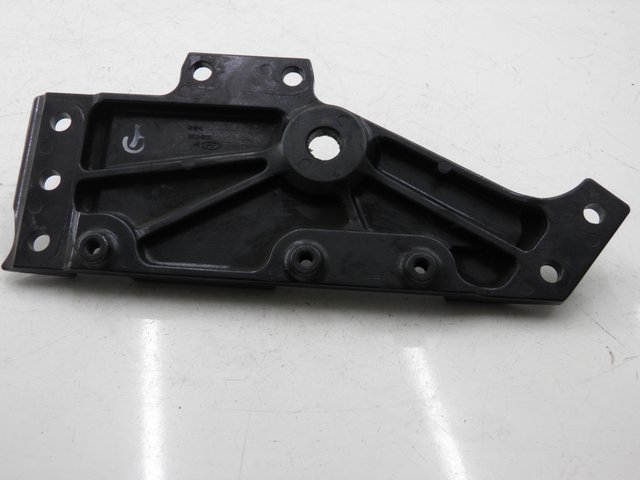 photo de SUPORTE DO DESCANSO DE PÉ DIANTEIRO ESQUERDO KAWASAKI ZEPHYR 550 (1991 - 1998) - Detalhe da peça