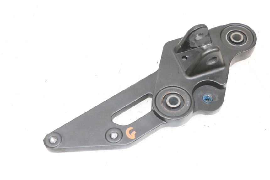 photo de SUPORTE DO DESCANSO DE PÉ DIANTEIRO ESQUERDO YAMAHA MT-07 MT07 ABS 700 (2018 - 2020) - Vista principal