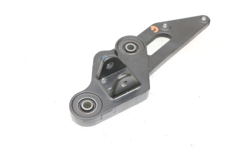photo de SUPORTE DO DESCANSO DE PÉ DIANTEIRO ESQUERDO YAMAHA MT-07 MT07 ABS 700 (2018 - 2020) - Zoom do estado de desgaste