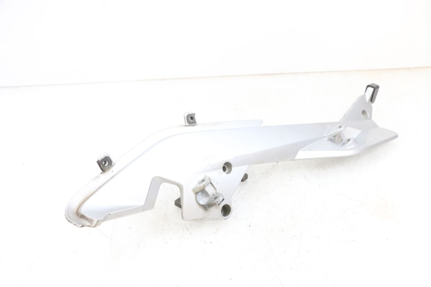 photo de SUPORTE DO DESCANSO DE PÉ DIANTEIRO ESQUERDO BMW R RT ABS 1200 (2010 - 2014) - Peça verificada