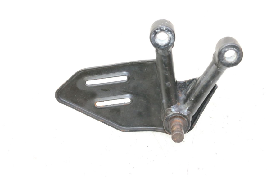 photo de SUPORTE DO DESCANSO DE PÉ DIANTEIRO ESQUERDO MAG POWER R-STREET 50 (2016 - 2025) - Zoom do estado de desgaste