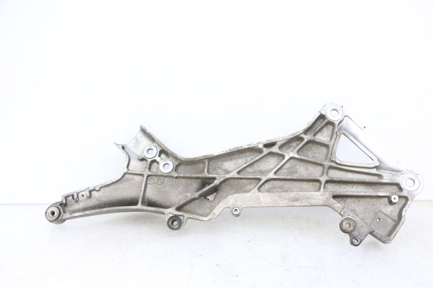 photo de SUPORTE DO DESCANSO DE PÉ DIANTEIRO ESQUERDO HONDA ST PAN EUROPEAN 1300 (2002 - 2013) - Pontos de fixação