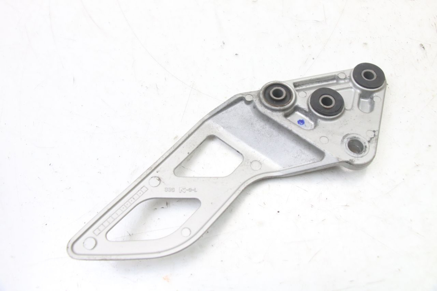photo de SUPORTE DO DESCANSO DE PÉ DIANTEIRO ESQUERDO SUZUKI GSX F GSXF 650 (2007 - 2015) - Ampliação técnica