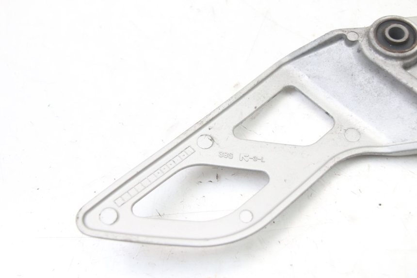 photo de SUPORTE DO DESCANSO DE PÉ DIANTEIRO ESQUERDO SUZUKI GSX F GSXF 650 (2007 - 2015) - Vista geral