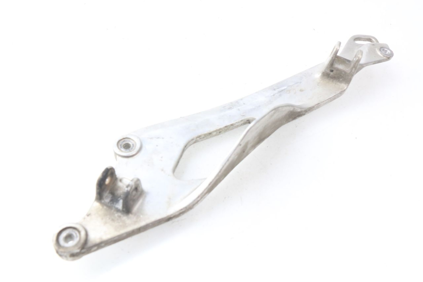 photo de SUPORTE DO DESCANSO DE PÉ DIANTEIRO ESQUERDO YAMAHA TDM ABS 900 (2002 - 2014) - Peça verificada