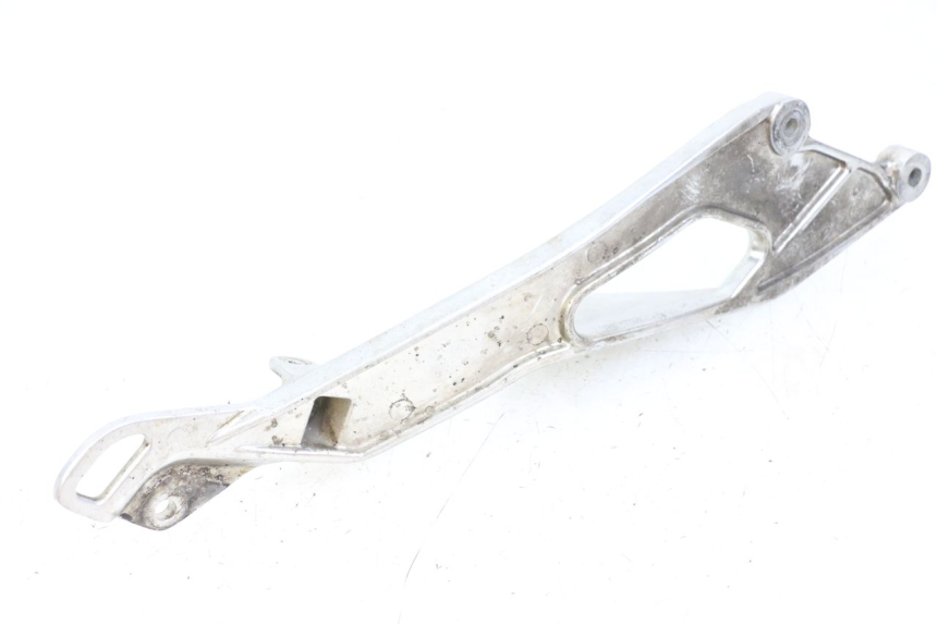 photo de SUPORTE DO DESCANSO DE PÉ DIANTEIRO ESQUERDO YAMAHA TDM ABS 900 (2002 - 2014) - Vista geral