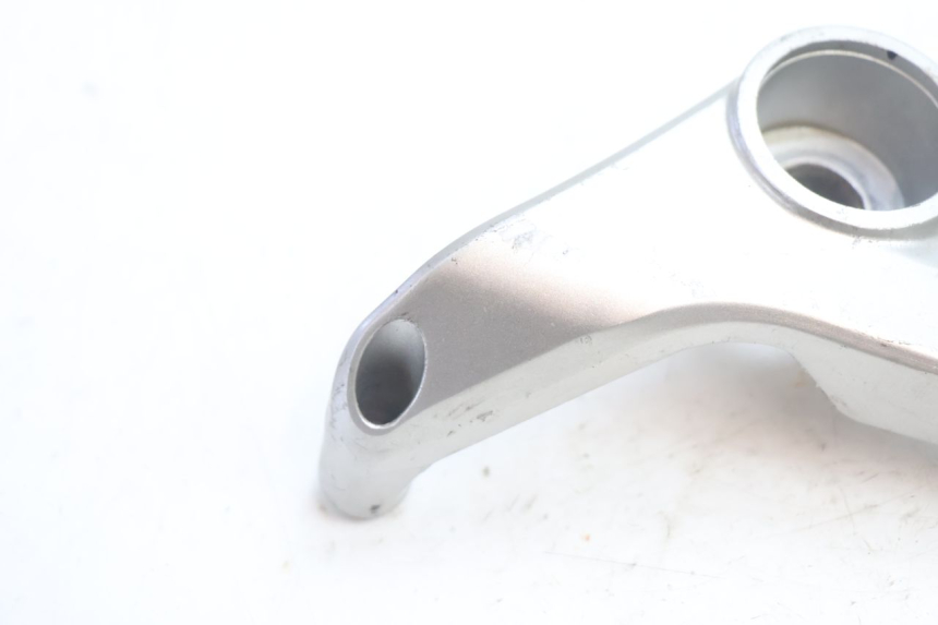 photo de SUPORTE DO DESCANSO DE PÉ DIANTEIRO ESQUERDO HONDA VFR FI RC46 800 (1998 - 2001) - Detalhe da peça