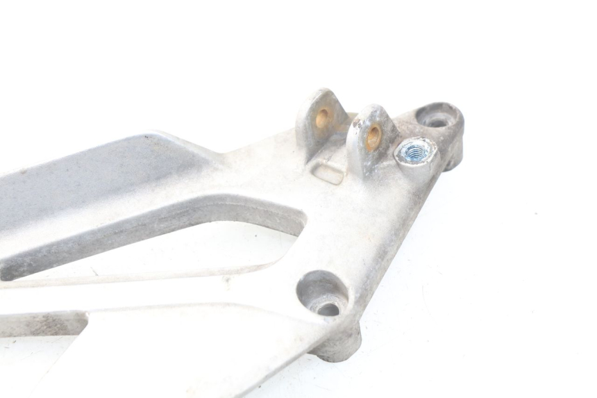 photo de SUPORTE DO DESCANSO DE PÉ DIANTEIRO ESQUERDO YAMAHA XJ600 XJ DIVERSION 600 (1992 - 1997) - Ampliação técnica