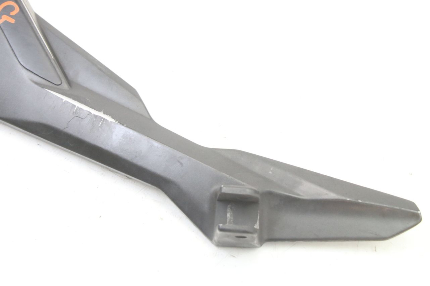 photo de SUPORTE DO DESCANSO DE PÉ DIANTEIRO ESQUERDO YAMAHA XJ6 600 (2008 - 2016) - Zoom do estado de desgaste