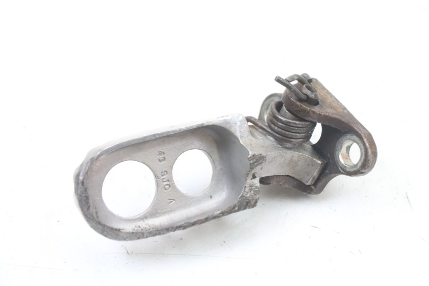 photo de SUPORTE DO DESCANSO DE PÉ DIANTEIRO ESQUERDO YAMAHA YZ 125 (2006 - 2016) - Pontos de fixação