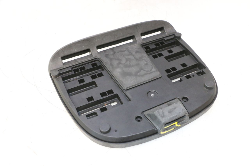photo de PLACA DE TOP CASE PIAGGIO MP3 500 (2016 - 2018) - Vista do produto