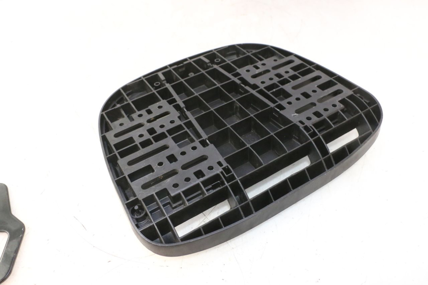 photo de PLACA DE TOP CASE PIAGGIO MP3 500 (2016 - 2018) - Peça verificada